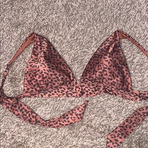 Women’s swimsuit top